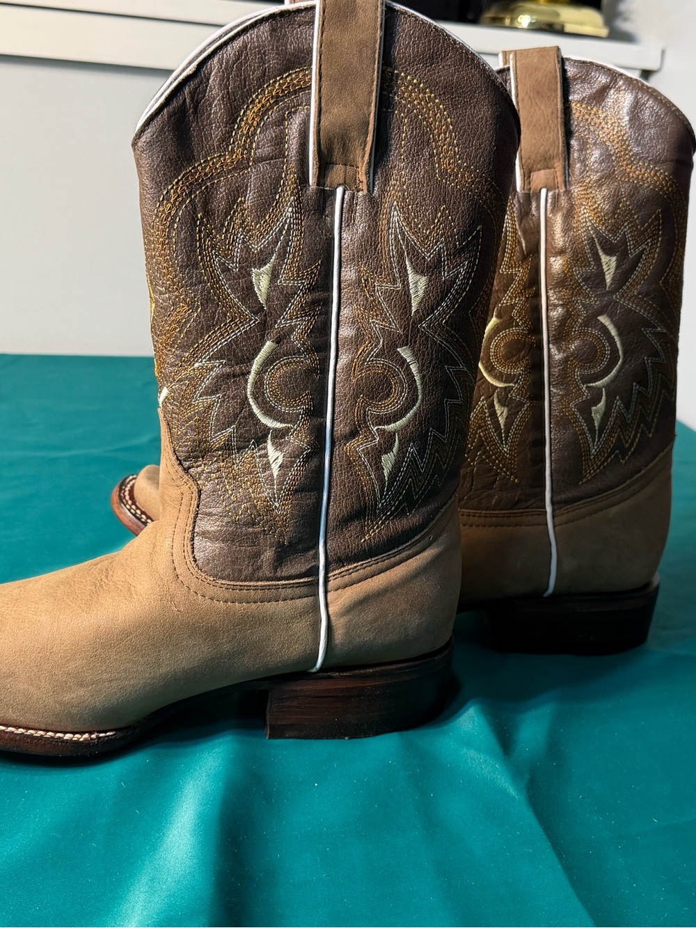 Rugged Two-Tone Brown & Tan Western Cowboy Boots